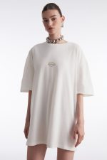 NR We Should Kiss T-Shirt Off White