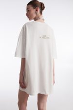 NR We Should Kiss T-Shirt Off White - Image 2
