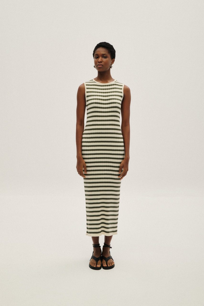 S5THDL0084-Dress-2-scaled Maxi Φόρεμα Ριγέ - Χακί - Image 1
