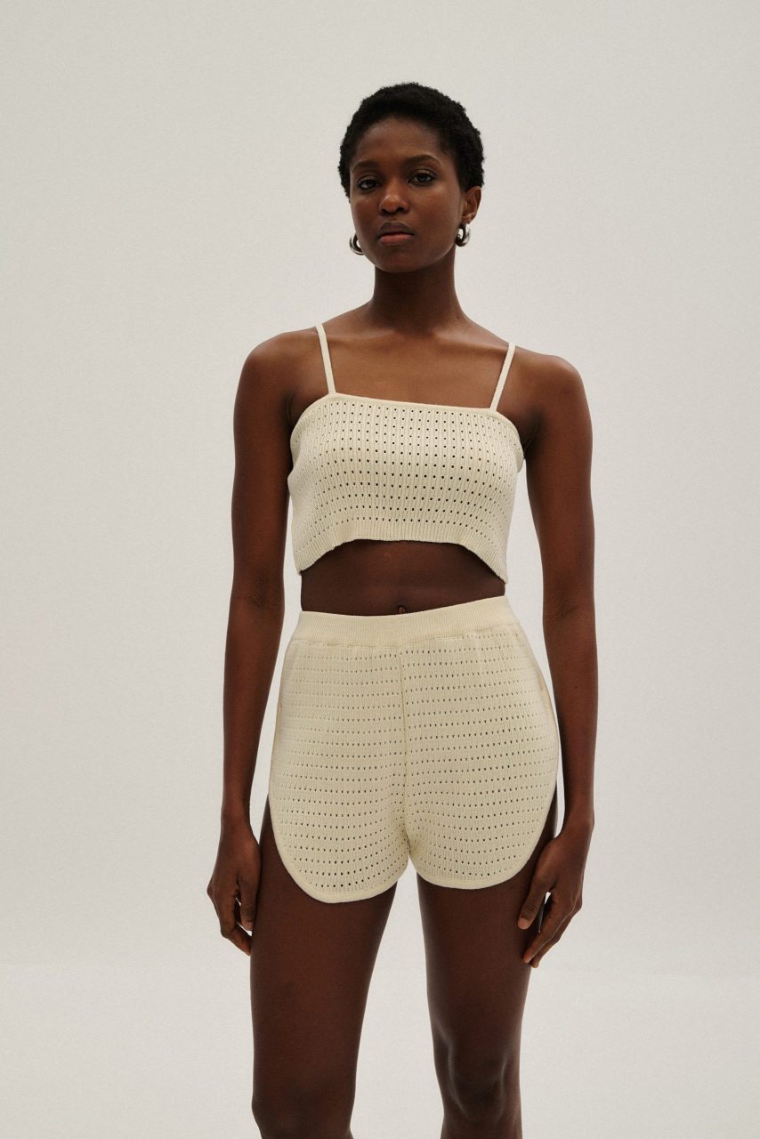 S5THCT0079-Crop-Top-S5THSO0086-Shorts-2-scaled Πλεκτό Σορτς Combos - Εκρού/Μαύρο - Image 1