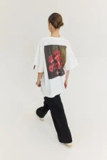 Cheetah T-Shirt - Vase With Roses - Image 3
