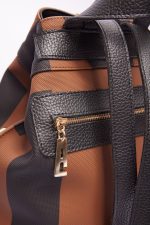 Hype Black N’ Metal EA Logo Τσάντα Πλάτης - Καφέ - Image 3