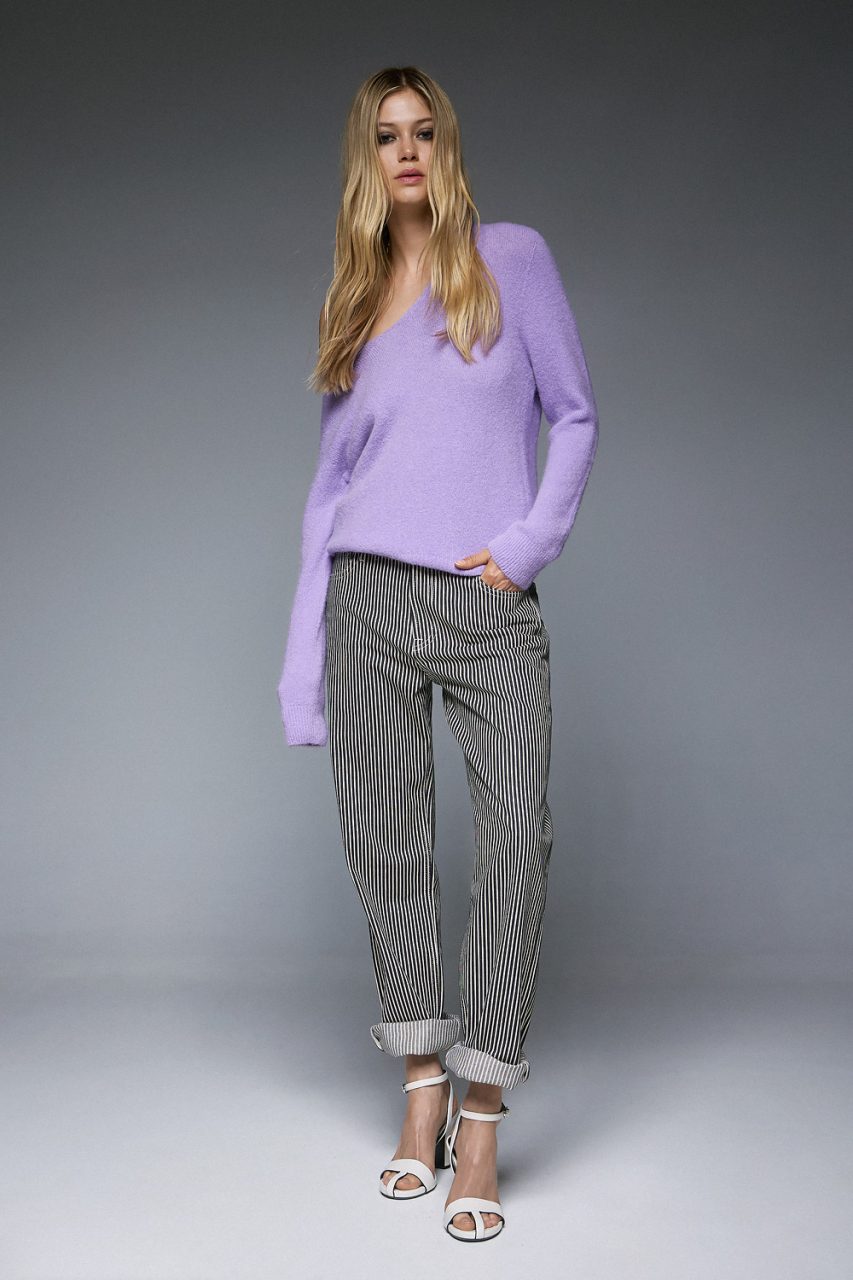 1-463001-1000x1500 Tint V-Neck - Λιλά - Image 1