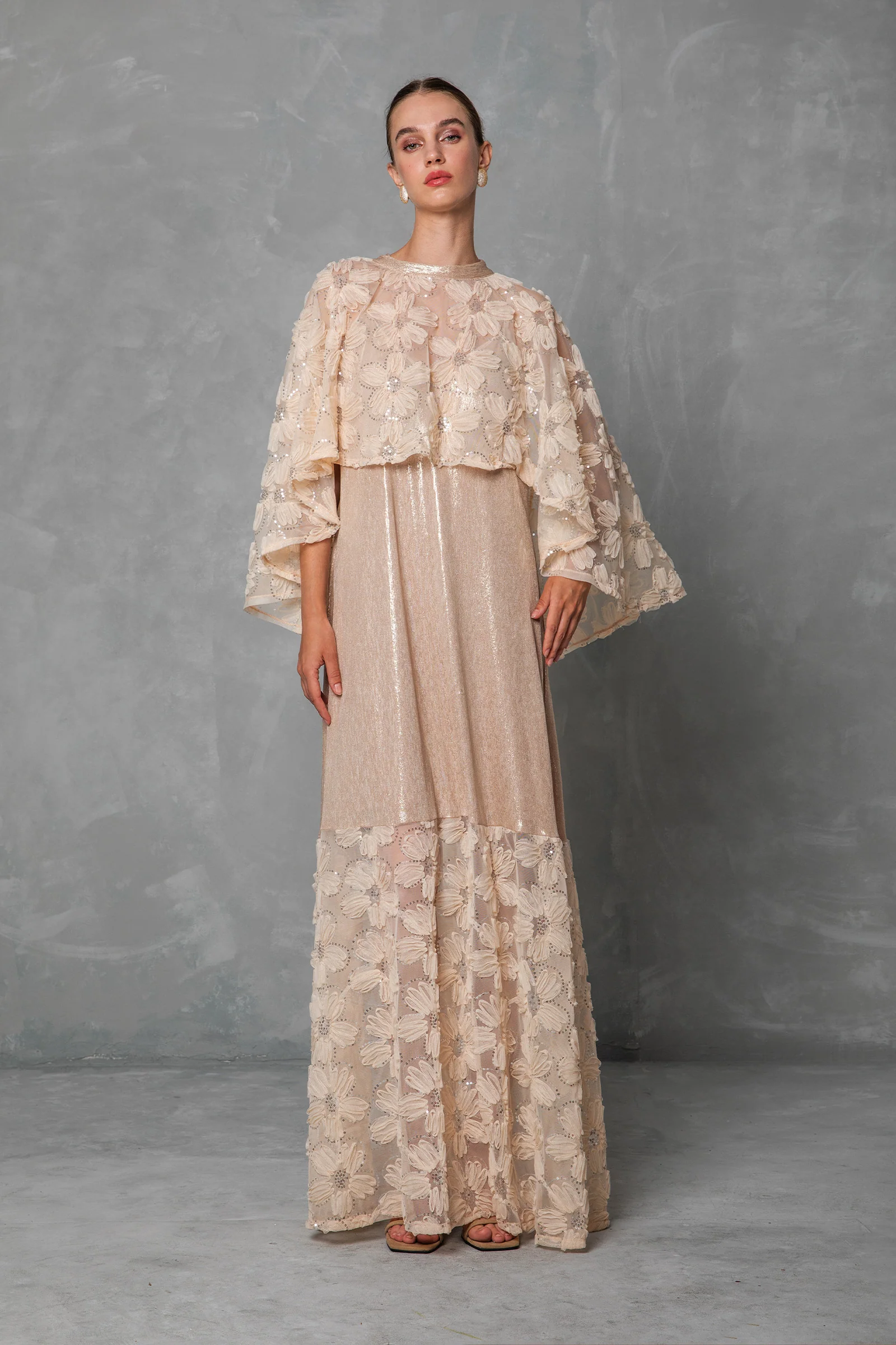 FW27-5032A Eira Cape - Image 1