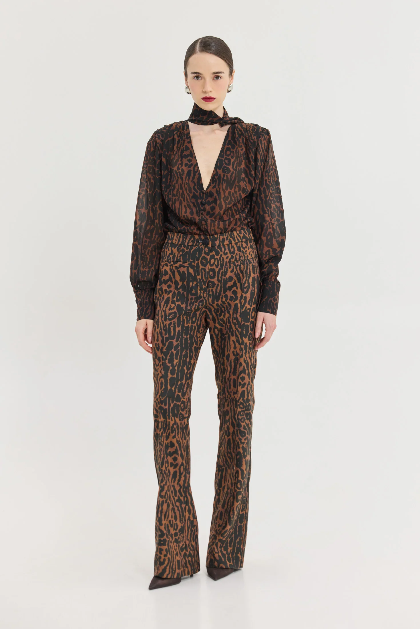 Hemitheafw264820_3000x Luna Pants - Leopard - Image 1