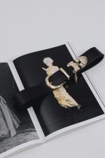 "Closer" - Black / gold